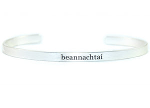 Irish Word Bracelet - beannachtaí (blessings)/Silvertone